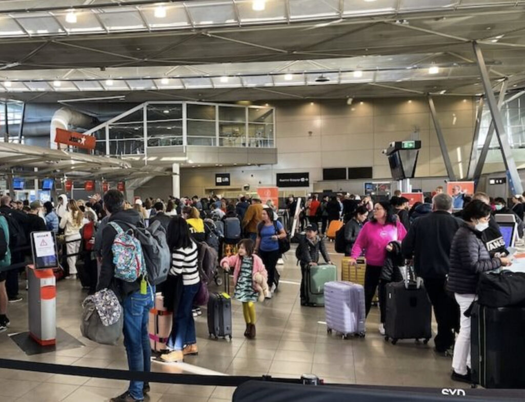 Sydney Airport Cancelled 23 Flights on Christman Due to Massive Flood